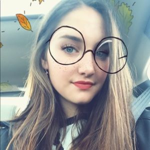 Meet your Posher, Aubrie